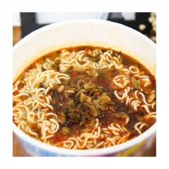 康师傅 方便面 大食桶 老坛酸菜牛肉面 桶面 泡面 休闲零食  12桶 整箱装